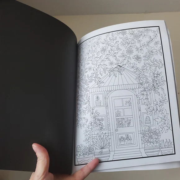 🛍️BUNDLE ONLY ITEM🛍️Creative Haven & Hidden Garden Coloring Books - Picture 7 of 12